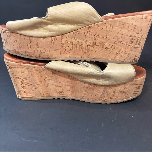 Free Bird wedge sandals w/Velcro straps, size 7, cork heel, leather straps - Picture 8 of 8